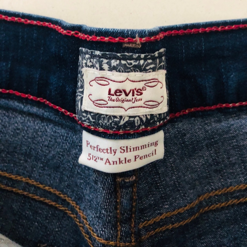 Levi’s 512 Slimming Ankle Pencil Jeans 6 - Picture 3 of 5